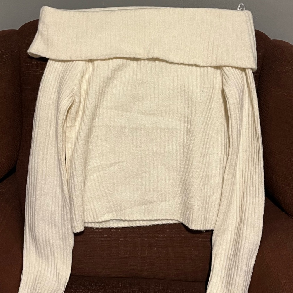 H&M Cream White top